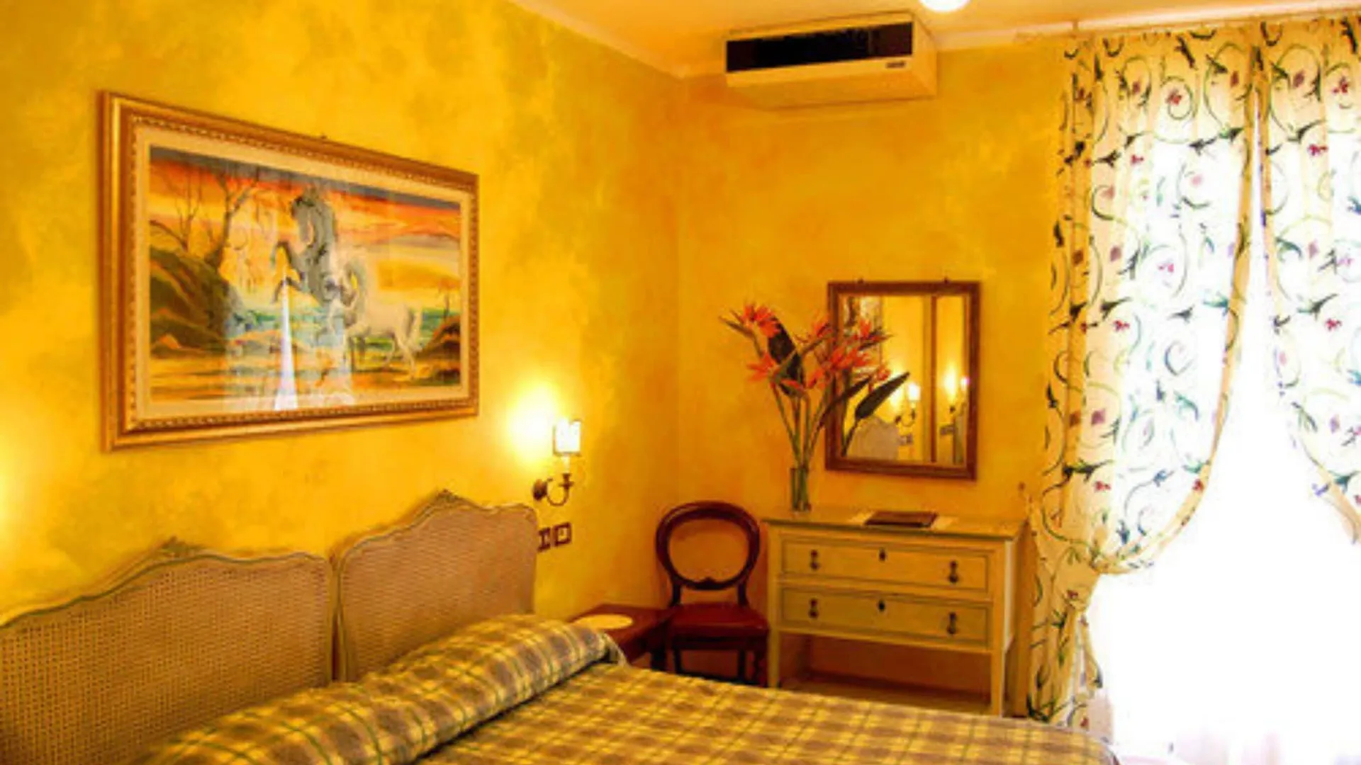 Hotel Porto Roca Monterosso al Mare 4*,  Italy