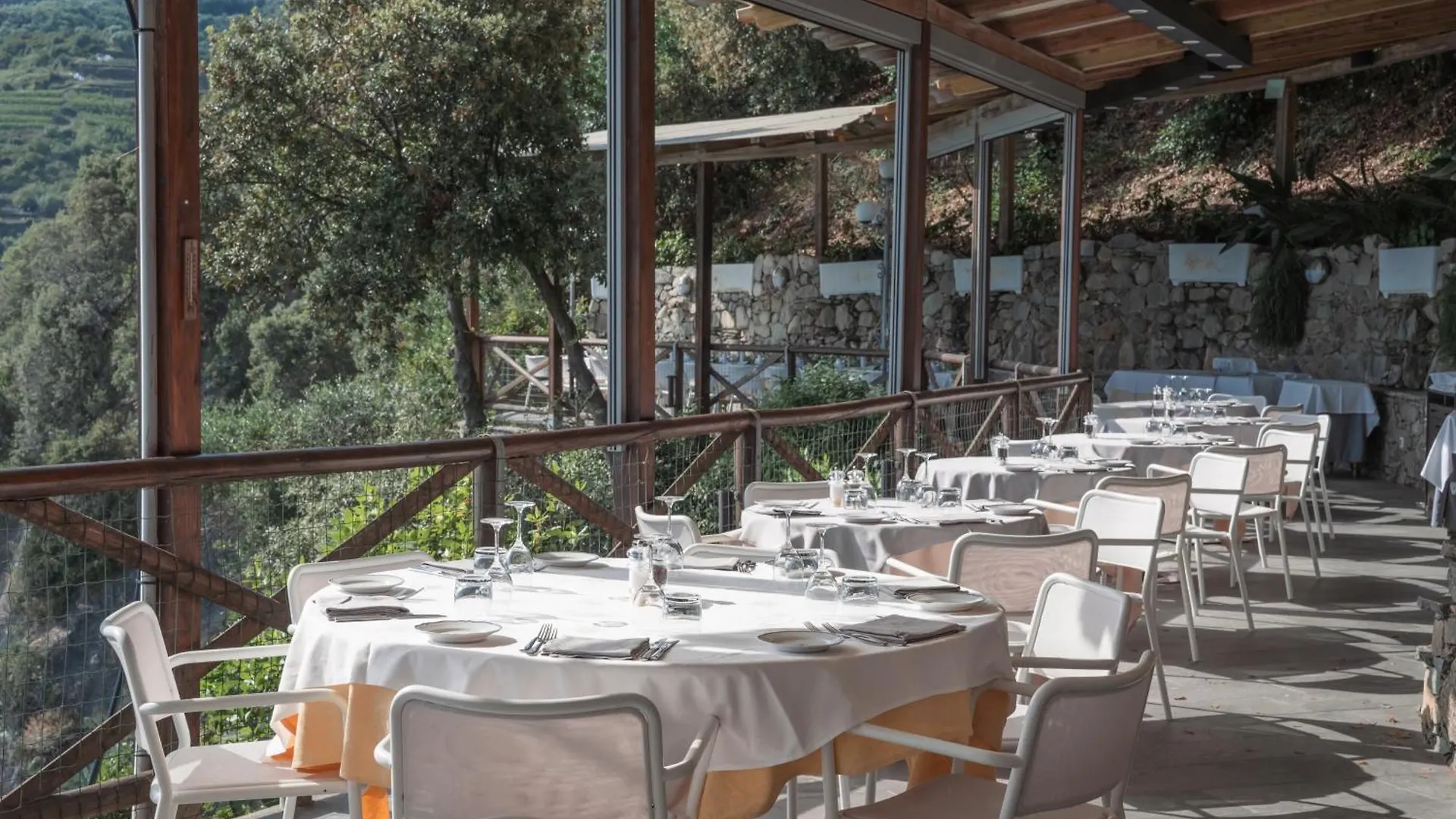 Hotel Porto Roca Monterosso al Mare 4*,